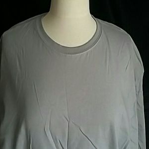 New balance grey t-shirt